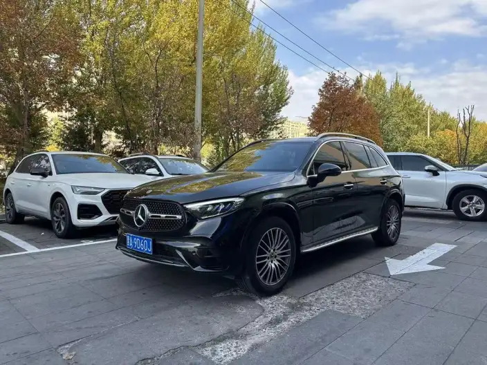 Mercedes-Benz GLC 2023 Model Facelift GLC 300 L 4MATIC Dynamic Model 5 seat