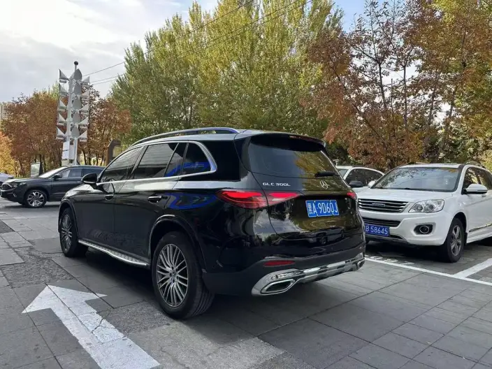 Mercedes-Benz GLC 2023 Model Facelift GLC 300 L 4MATIC Dynamic Model 5 seat