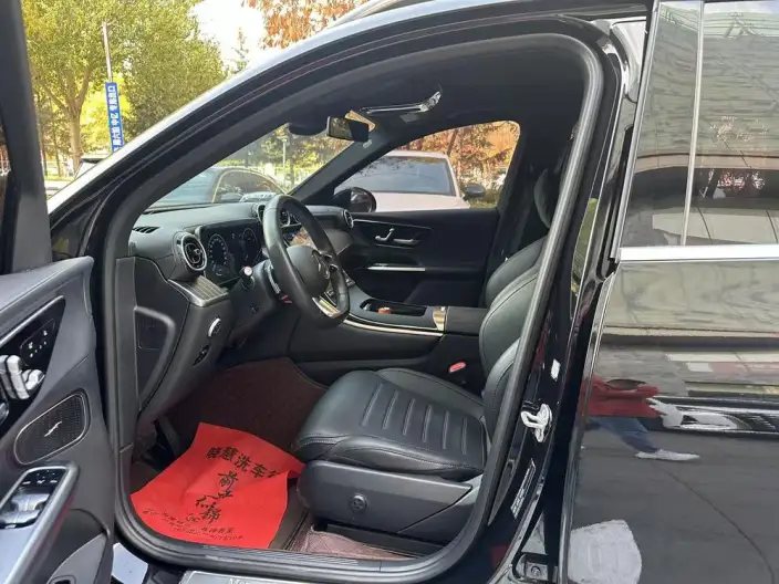 Mercedes-Benz GLC 2023 Model Facelift GLC 300 L 4MATIC Dynamic Model 5 seat – фото 10