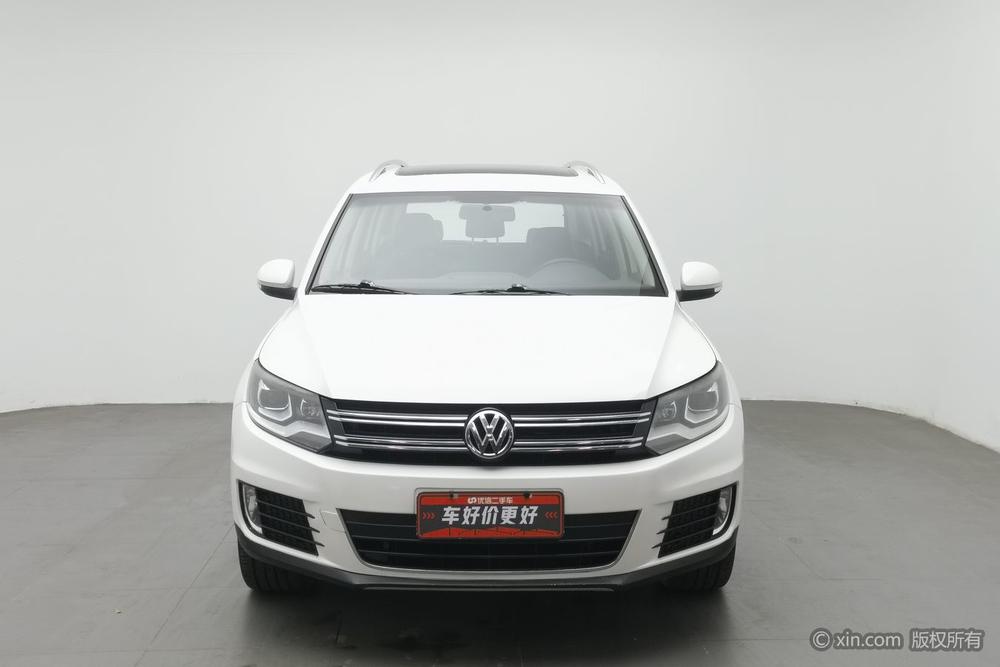 Volkswagen Tiguan 2013 модификация 1.8TSI автоматическое 2WD Luxury