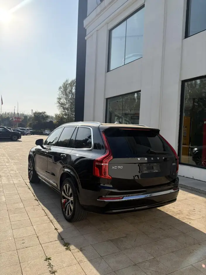 Volvo XC90 2023 Model B5 Zhixing Deluxe Edition 5 seat