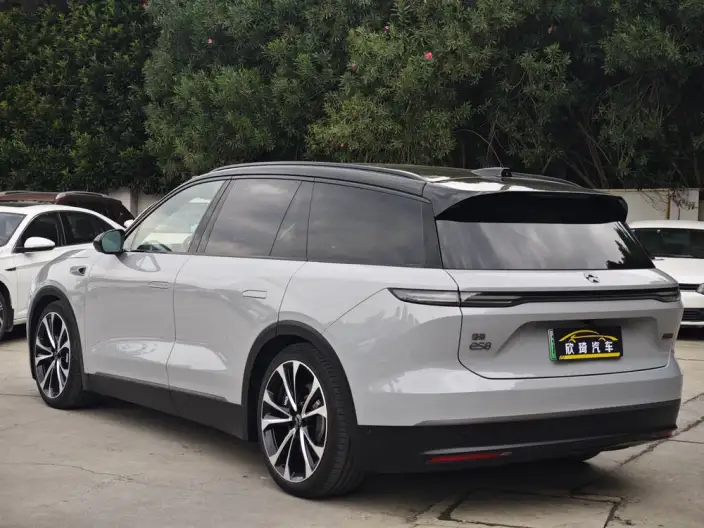 NIO ES8 2023 Model 100kWh Signature Edition