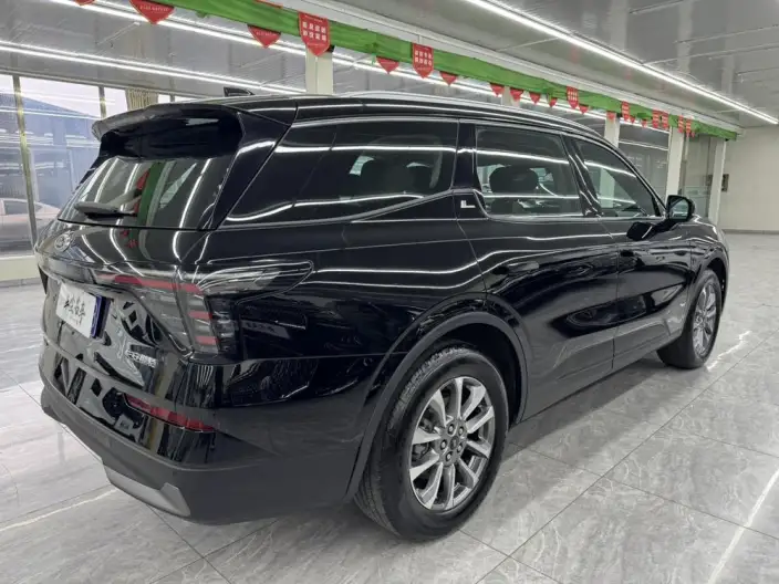 Ford Edge 2023 Model Ford Edge L 2.0T EcoBoost 2WD VII seat Luxury Model – фото 6