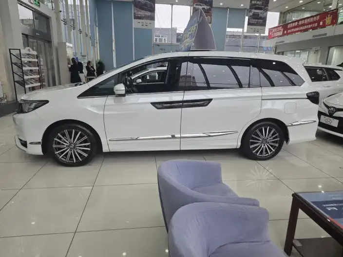 Honda Elysion 2022 Model 2.0L Hybrid Comfort Edition