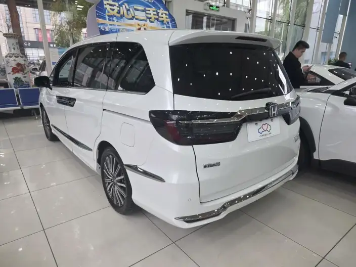 Honda Elysion 2022 Model 2.0L Hybrid Comfort Edition