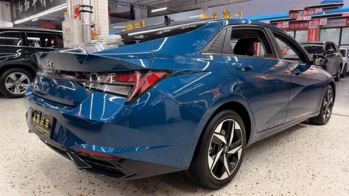 Hyundai Ioniq 2022 Model 1.5L CVT LUX Premium Edition – фото 6