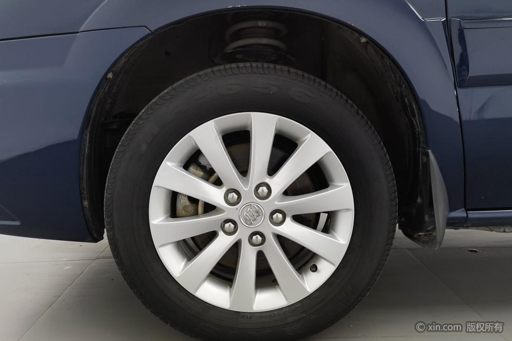 Buick GL8 2014 2.4L Classic – фото 8