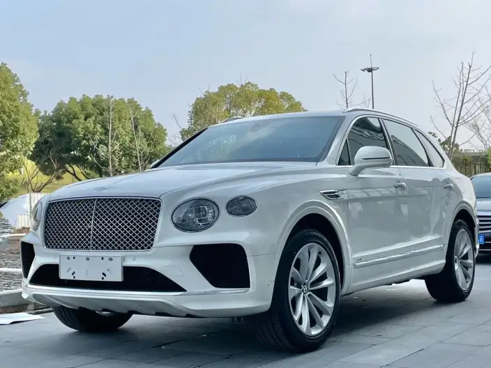 Bentayga 2022 Model 4.0T V8 – фото 1
