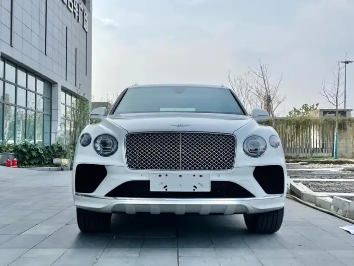Bentayga 2022 Model 4.0T V8 – фото 2