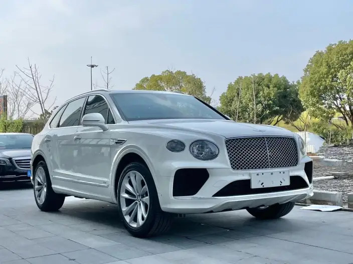 Bentayga 2022 Model 4.0T V8 – фото 3