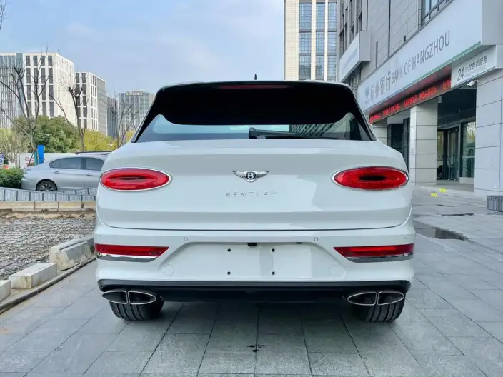 Bentayga 2022 Model 4.0T V8 – фото 4