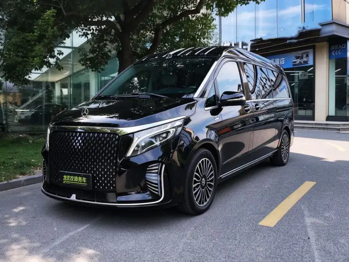 Mercedes-Benz V-Class 2022 Model V 260 L Long wheelbase Premium Edition