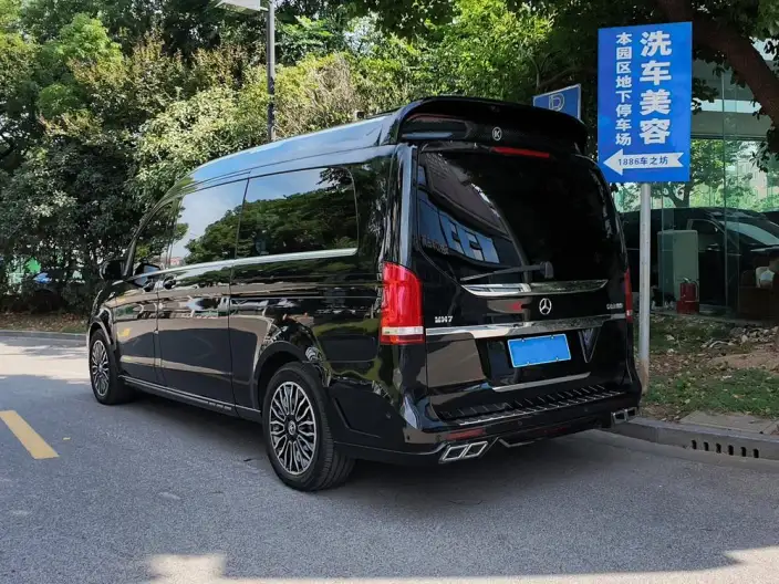 Mercedes-Benz V-Class 2022 Model V 260 L Long wheelbase Premium Edition