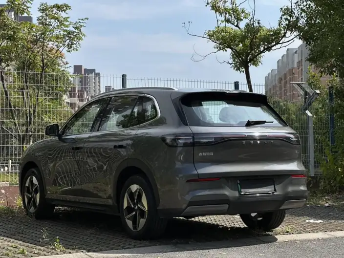 Geely Galaxy E5 2026 Model 610km Tiggo + Edition – фото 5