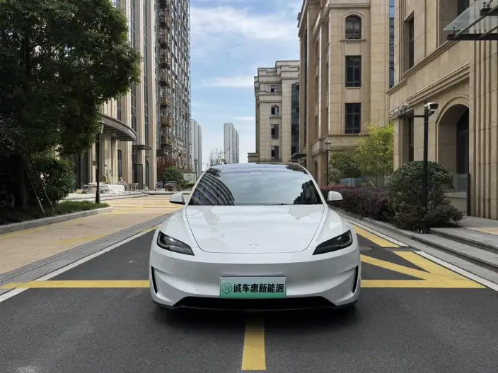 Model 3 2024 Model High performance All-wheel drive version