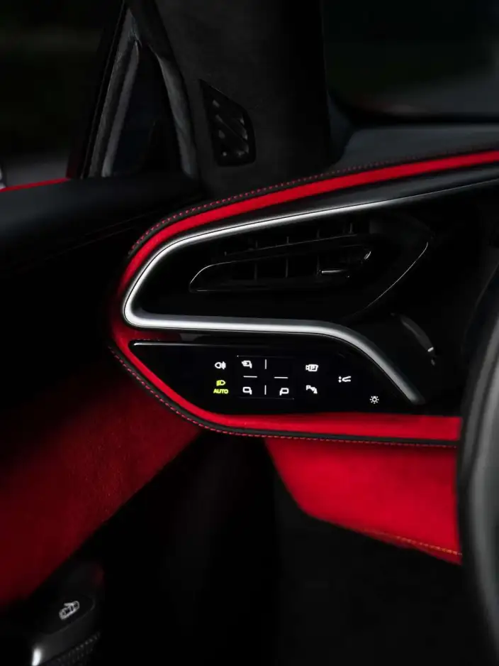Ferrari 296 2021 Model 3.0T V6 GTB – фото 7