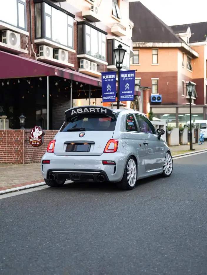 Abarth 695 2023 Model 1.4T Automatic 4WD 4 seat Parallel Imported – фото 5