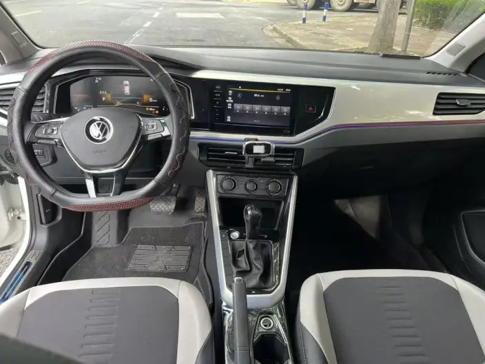 Polo 2023 Model Plus 1.5L Automatic Colorful Technology Version – фото 7