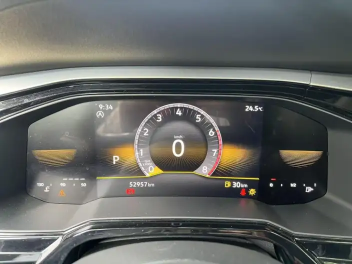Polo 2023 Model Plus 1.5L Automatic Colorful Technology Version – фото 8