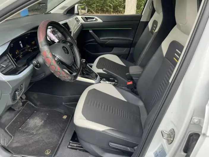 Polo 2023 Model Plus 1.5L Automatic Colorful Technology Version – фото 9
