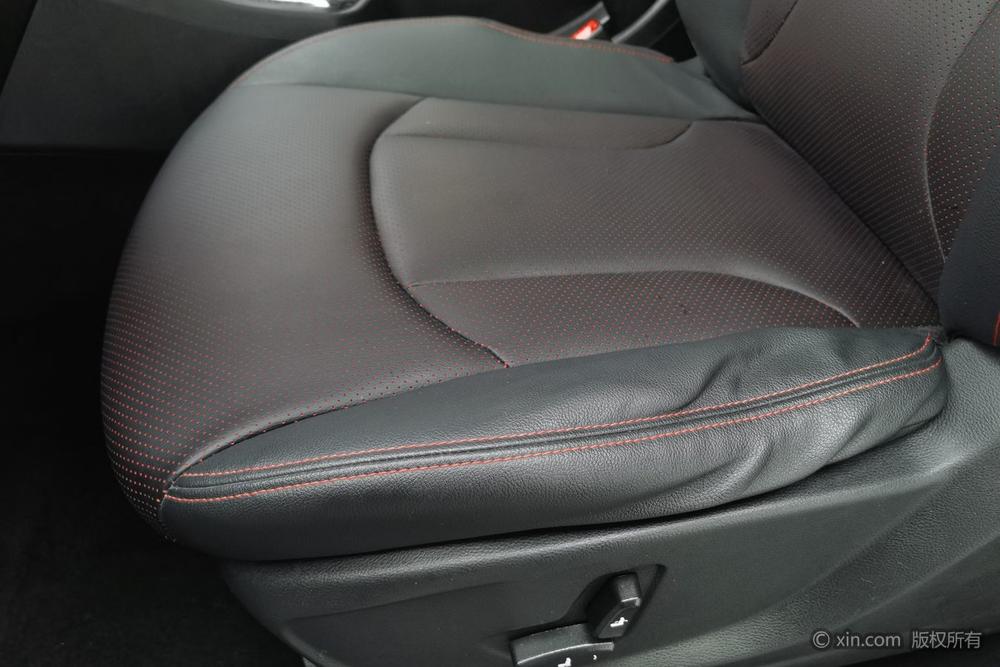 Baojun 560 2016 модификация 1.8L Manual Luxury – фото 19
