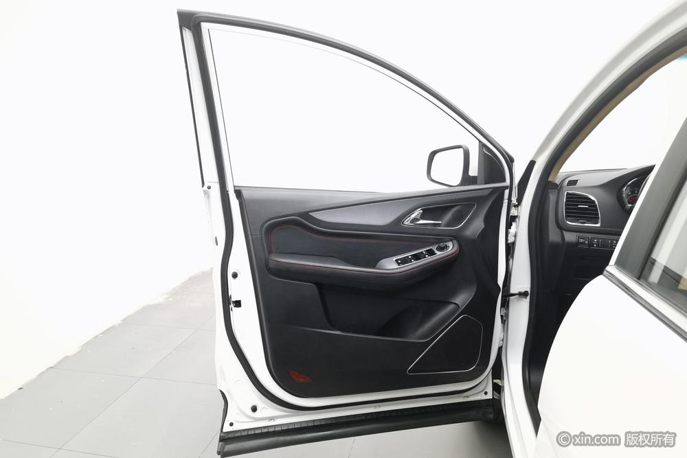 Baojun 560 2016 модификация 1.8L Manual Luxury – фото 22