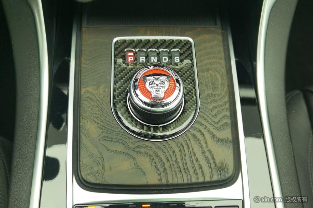 Jaguar XFL 2017 XFL 2.0T 240PS Luxury – фото 16