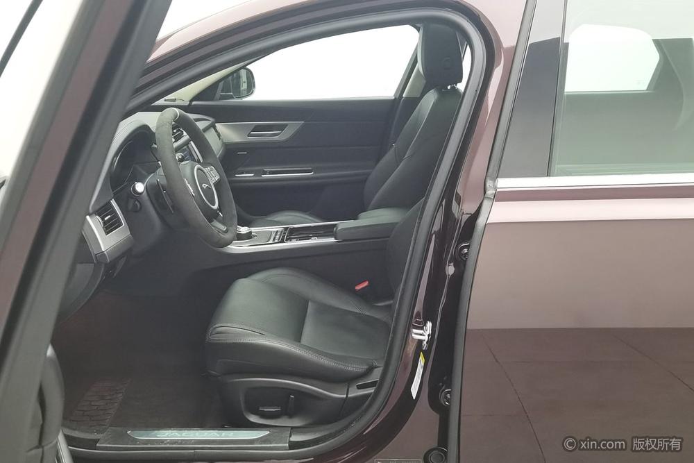Jaguar XFL 2017 XFL 2.0T 240PS Luxury – фото 18