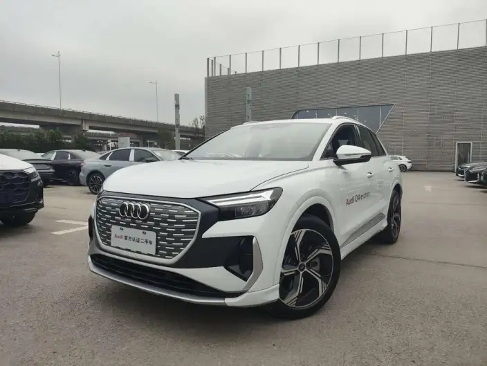 Audi Q4 e-tron 2024 Model 40 e-tron Genesis Edition