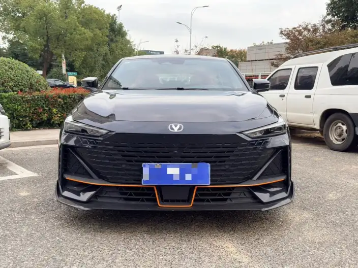 Changan UNI-V 2023 Model 1.5T Sports Edition