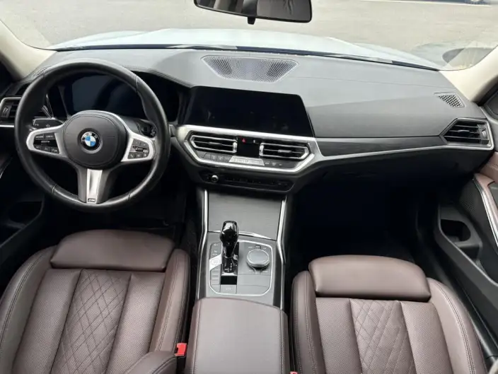 BMW 3 Series 2022 Model 325i M Sports Set – фото 9