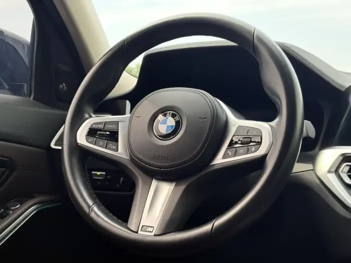BMW 3 Series 2022 Model 325i M Sports Set – фото 10