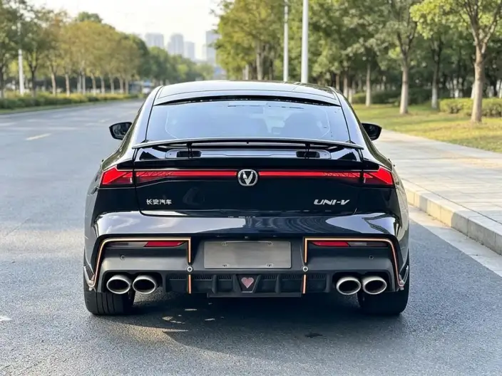 Changan UNI-V 2022 Model 1.5T Sports Edition – фото 5