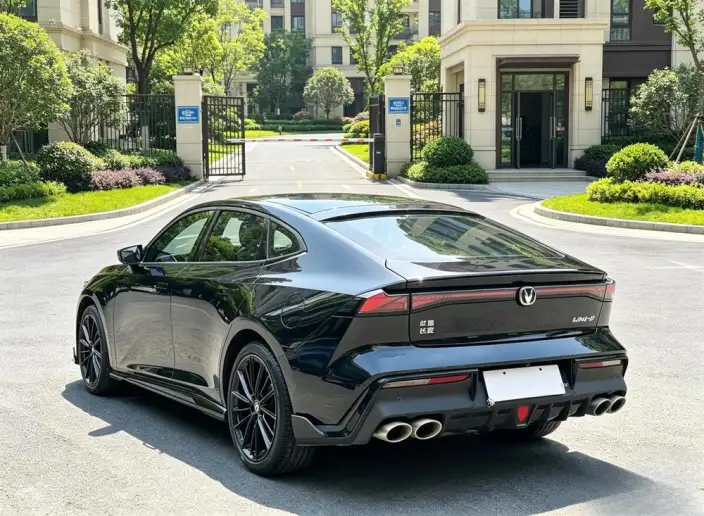 Changan UNI-V 2022 Model 1.5T Sports Edition