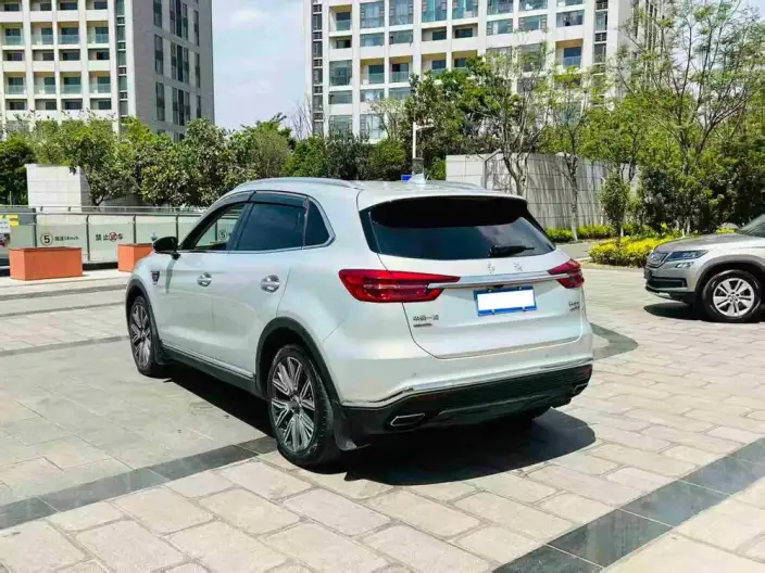 Hongqi HS5 2022 Model 2.0T Smart Flag Enjoy 4WD Edition