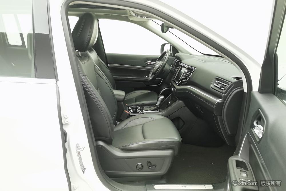 Commander Модель 2018 года 2.0T 4WD Premium National V – фото 13