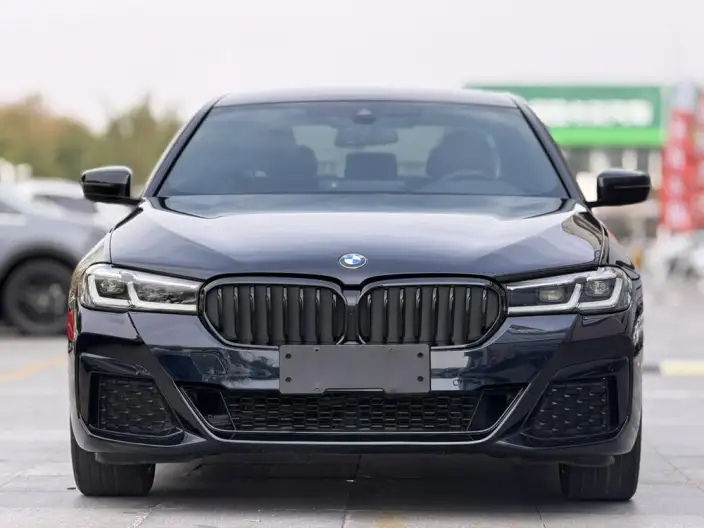 BMW 5 Series 2022 Model 530Li Leading Model M Sports Set – фото 2
