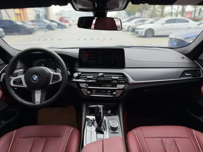 BMW 5 Series 2022 Model 530Li Leading Model M Sports Set – фото 8