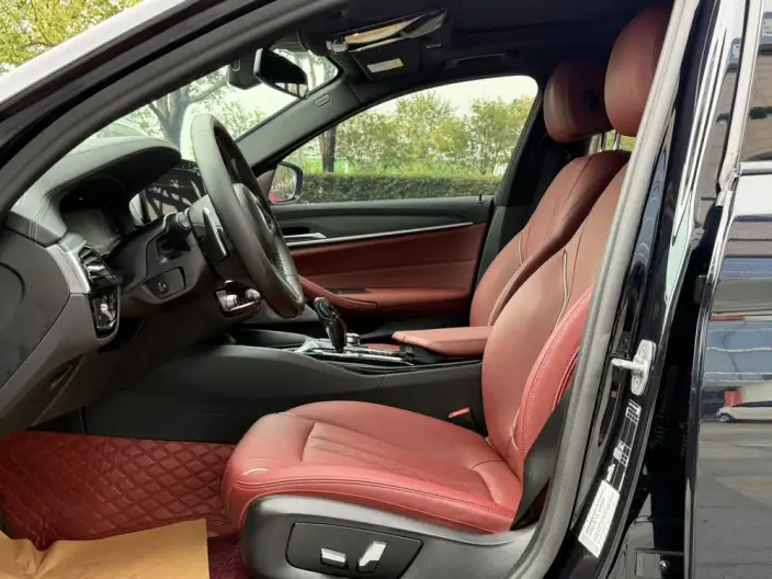 BMW 5 Series 2022 Model 530Li Leading Model M Sports Set – фото 10