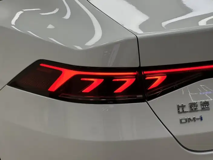 BYD Qin PLUS DM 2024 Model Honor Edition DM-i 55KM Leading Model – фото 10