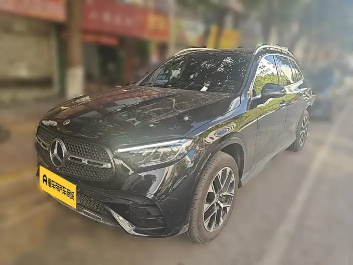 Mercedes-Benz GLC 2023 Model GLC 260 L 4MATIC Dynamic Model 5 seat – фото 1