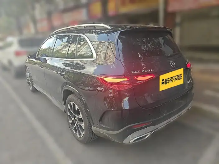 Mercedes-Benz GLC 2023 Model GLC 260 L 4MATIC Dynamic Model 5 seat – фото 4