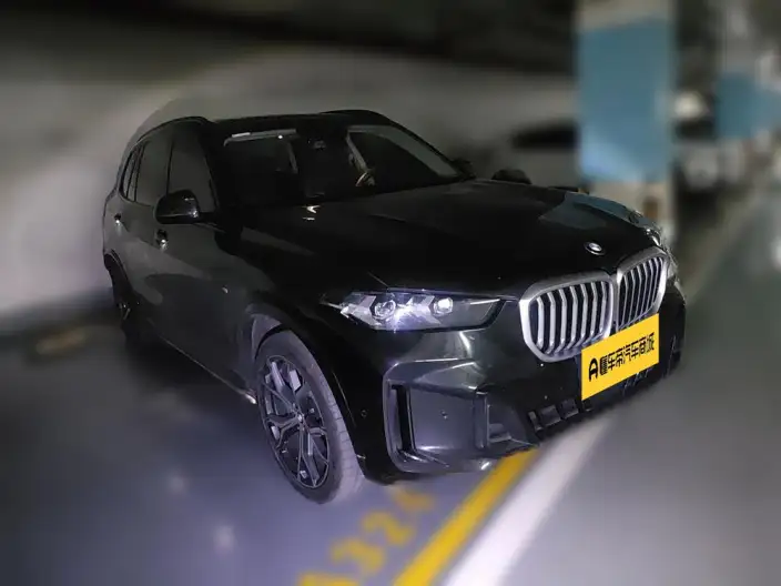 BMW X5 2023 Model xDrive30Li Exclusive Model M Sports Night Set