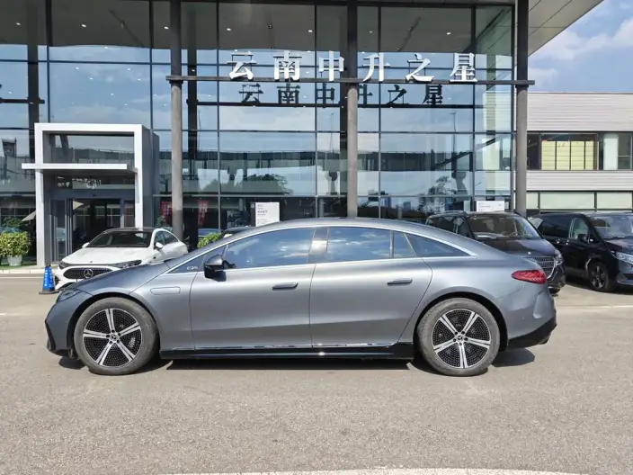 Mercedes-Benz EQS 2023 Model EQS 450+ Deluxe Edition – фото 4