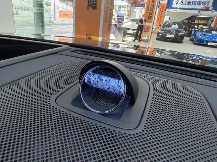 Aito M9 2024 Model Extended Range Ultra VI seat Edition – фото 5