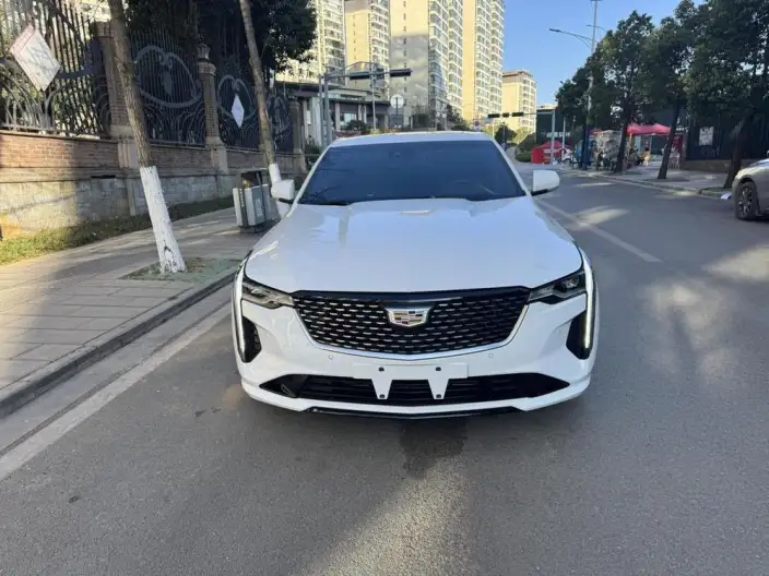 Cadillac CT4 2023 Model 25T Fashion Model