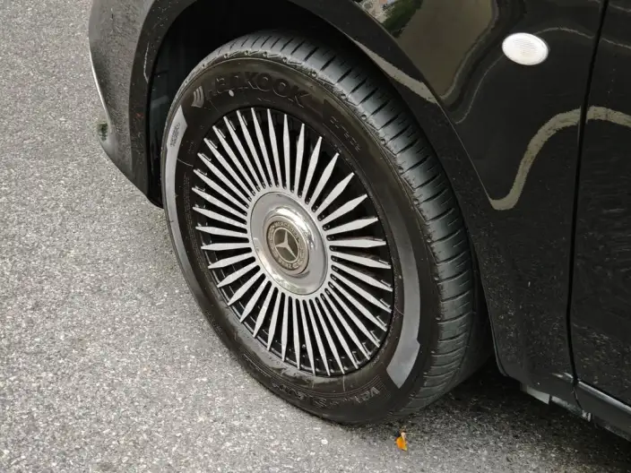Viano 2023 Model 2.0T Elite Edition 7 seat – фото 7