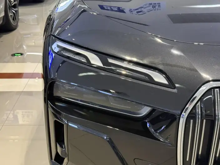 BMW 7 Series 2023 Model 735Li M Sports Set