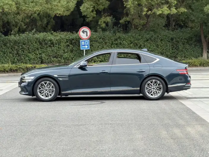 Genesis G80 2024 Model 2.5T 2WD Deluxe Edition – фото 3
