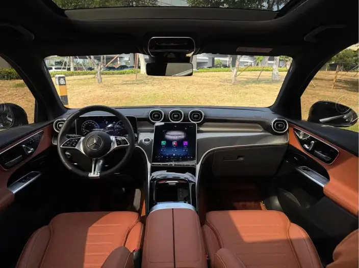 Mercedes-Benz GLC 2026 Model GLC 260 L 4MATIC Classic Edition 5 seat – фото 10